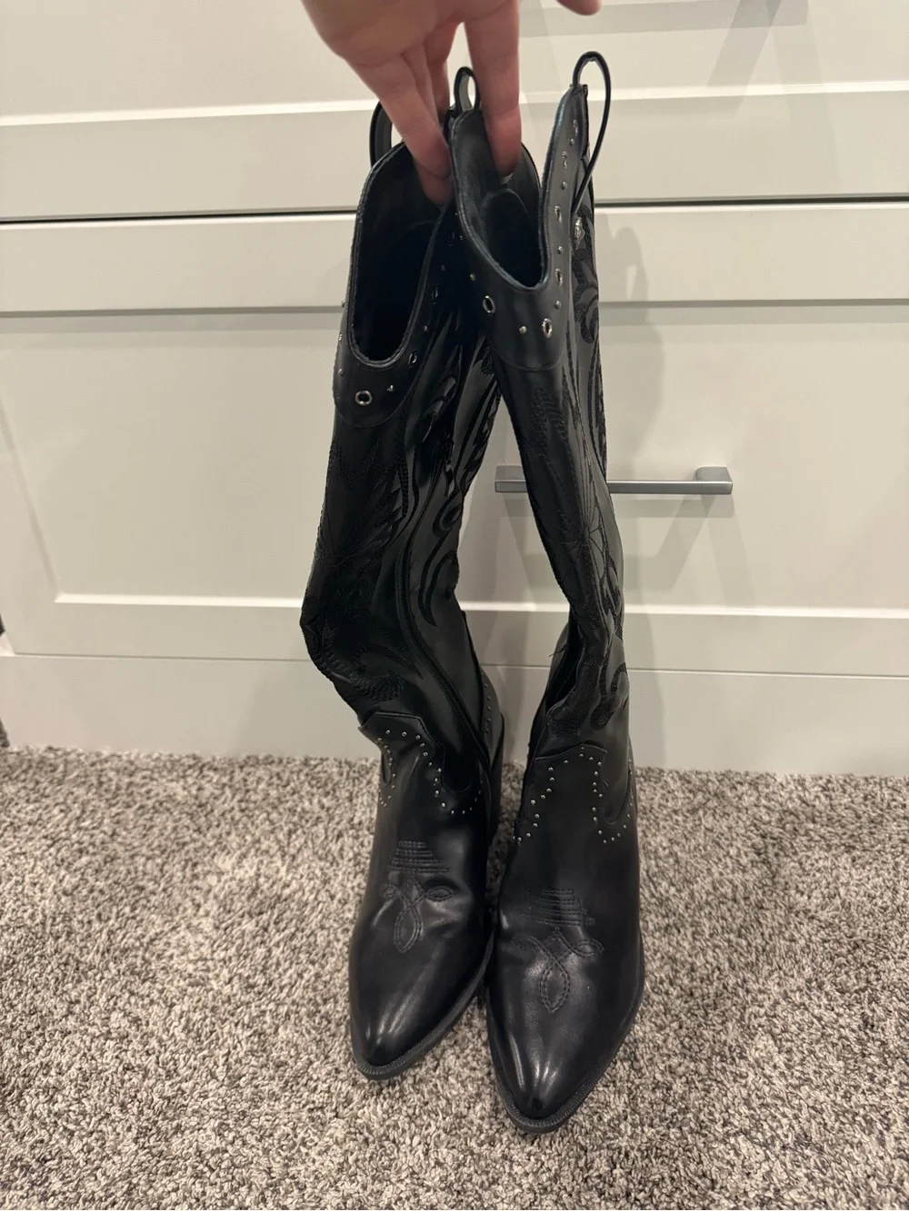TOP Moda Black Pointed-Toe Studded Western Knee Boots - Picture 1 of 10